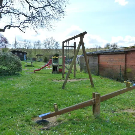 Confort Au Bord De La Meuse Avec Jardin Et Activites Familiales A Proximite - Fr-1-585-82 Vakantiehuis *