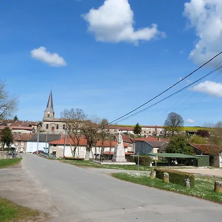 Confort Au Bord De La Meuse Avec Jardin Et Activites Familiales A Proximite - Fr-1-585-82 Vakantiehuis Vilosnes-Haraumont